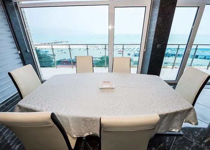 Deluxe Gallery 2 Apartment Slantschew brjag