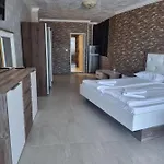 Deluxe Gallery 2 * Sunny Beach