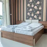 Deluxe Gallery 2 * Sunny Beach