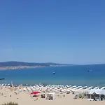 דירה Deluxe Gallery 2 סאני ביץ'