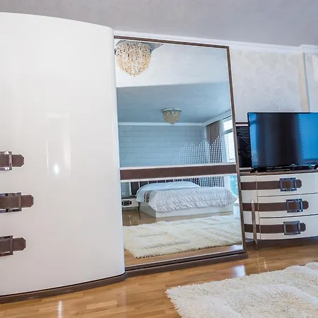Апартамент Deluxe Gallery 2 *